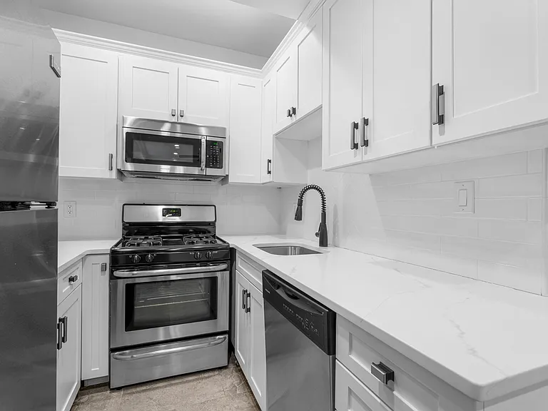 16 Hilltop Dr — Photo 28