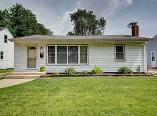 839 Spruce St, Aurora, IL 60506