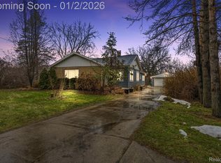 7029 Porter Rd, Grand Blanc, MI 48439