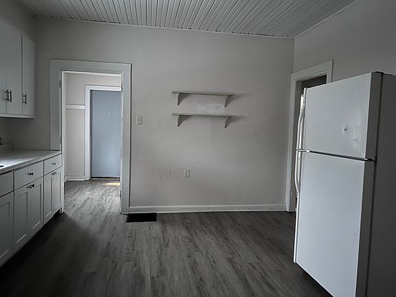 2nd image of 518 S Olive St #1