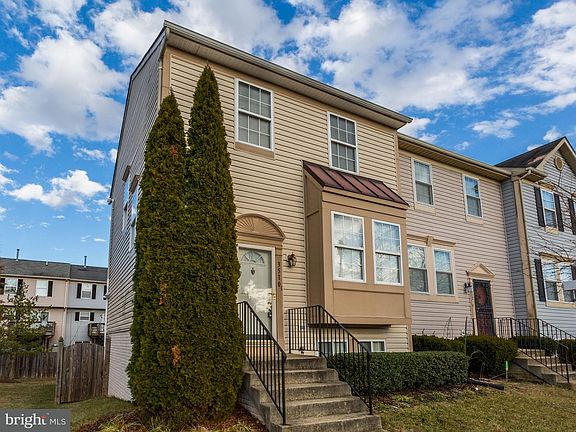 2nd image of 3510 Community Dr