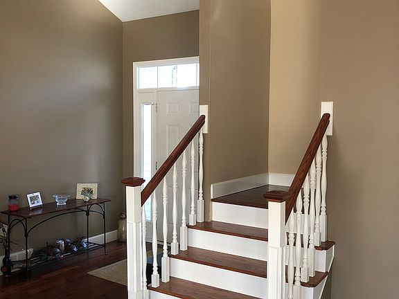 3rd image of 8871 Cottonwood Dr