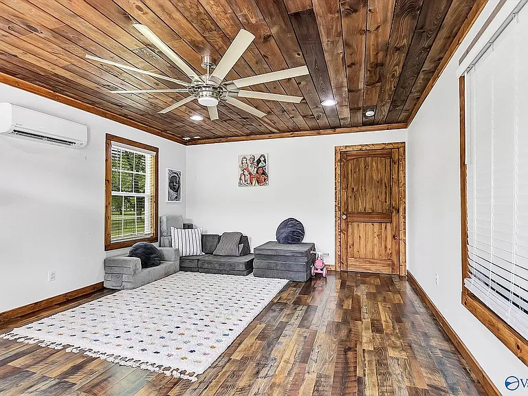 3498 Turnpike Rd — Photo 19