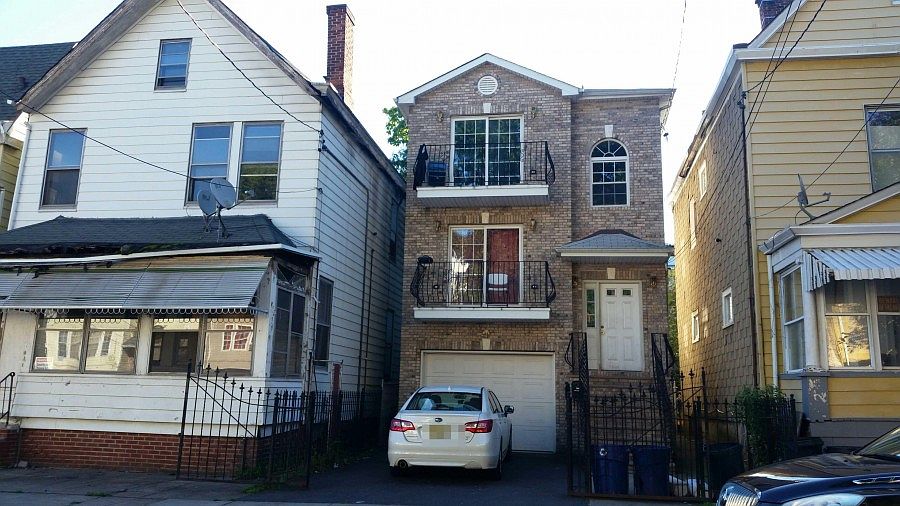 1st image of 108 S 11th St