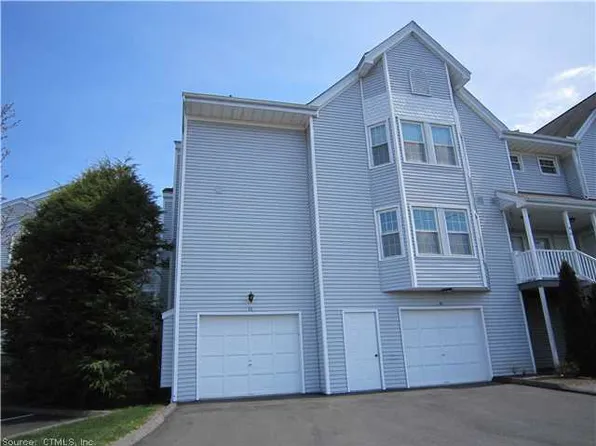 36 Greenview Ln, Milford, CT 06461