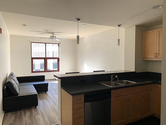 4th image of 1150 J St Unit 623