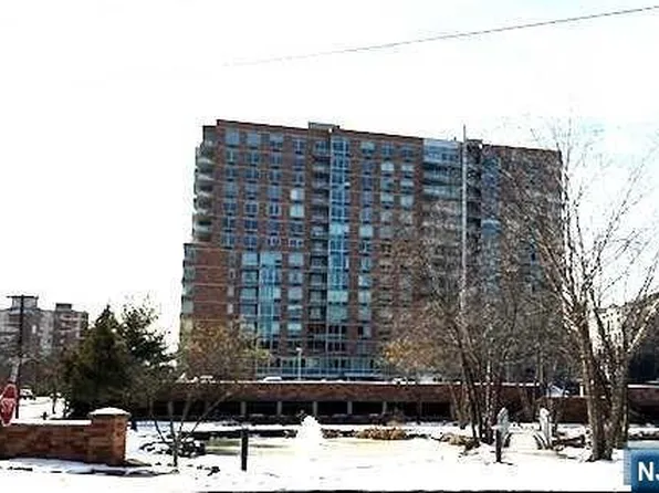 801 Hudson Park, Edgewater, NJ 07020