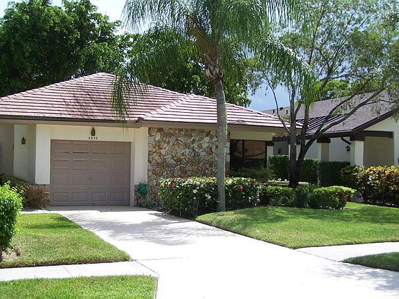 2nd image of 4939 Boxwood Cir