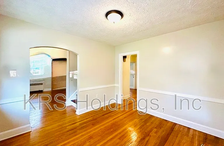 1116 Chestnut Hill Dr — Photo 4