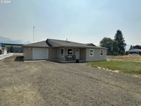 536 W 1st Ave, Sutherlin, OR 97479