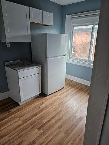 2417 W Grand St — Photo 4