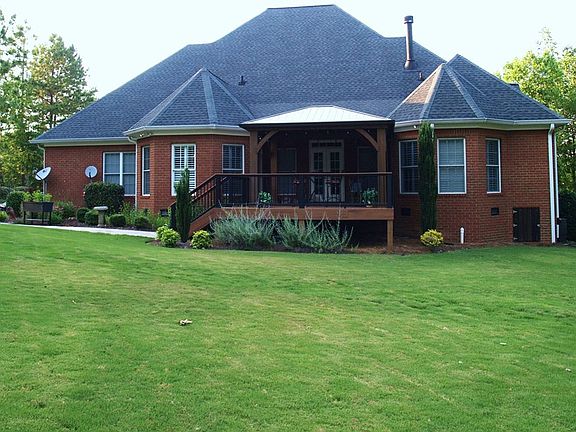 4th image of 607 Callaway Dr