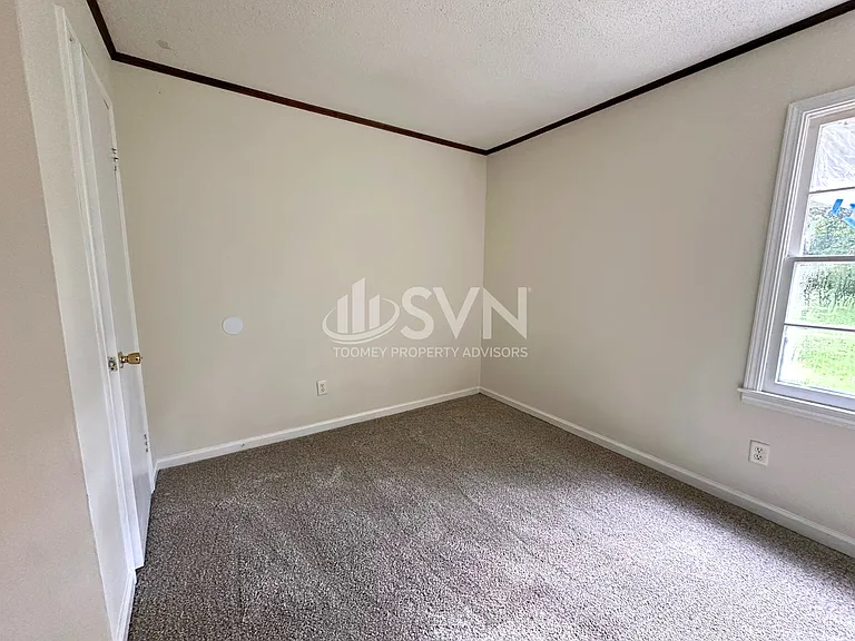 1616 Gilda Cir — Photo 10