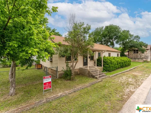 208 E 3rd St, Georgetown, TX 78626