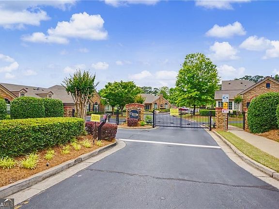 2nd image of 363 Ridge Hill Cir