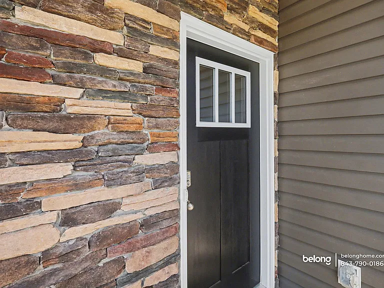 1614 Yarrow Ln — Photo 2