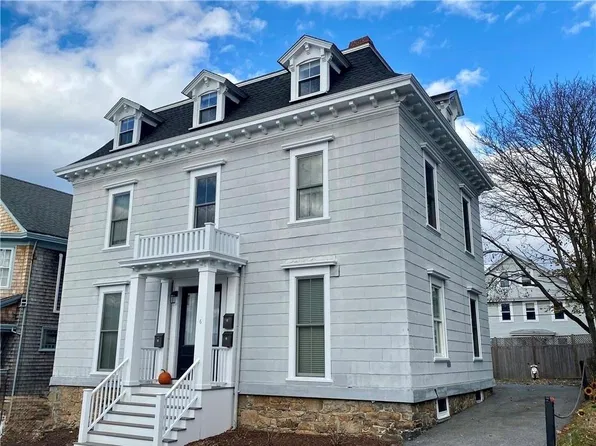 6 Ayrault St #3, Newport, RI 02840