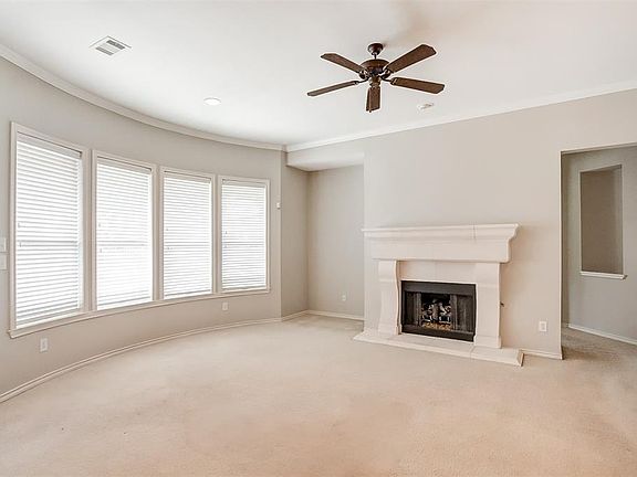 5th image of 3155 Yosemite Ln