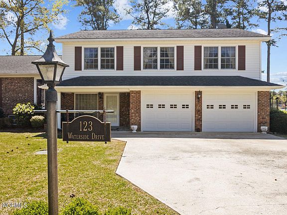 3rd image of 123 Waterside Drive