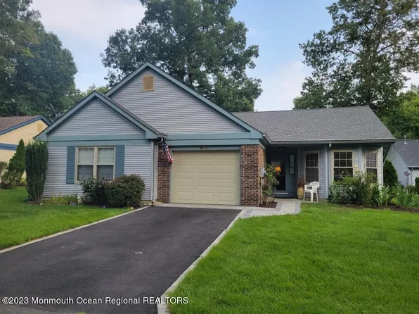 504 Petunia Lane N, Manchester, NJ 08759