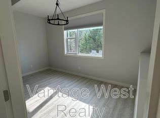 973 Lochness St, Kelowna, BC V1P0A3
