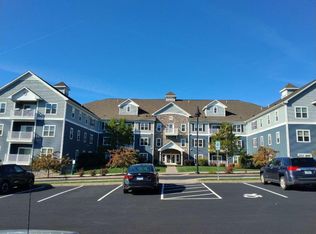 100 Starboard Side Ln APT 208, Webster, NY 14580