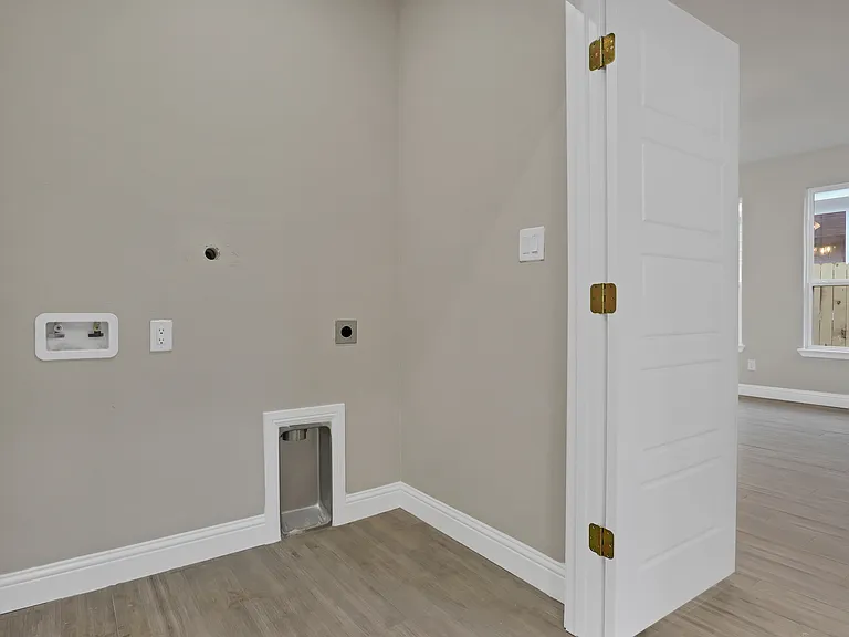 5618 Barkridge Dr — Photo 27