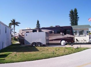 649 Nettles Blvd, Jensen Beach, FL 34957