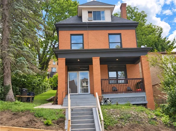 29 Maytide St, Pittsburgh, PA 15227