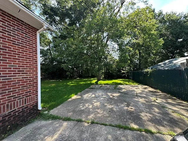 104 S 13th Ave #B — Photo 2
