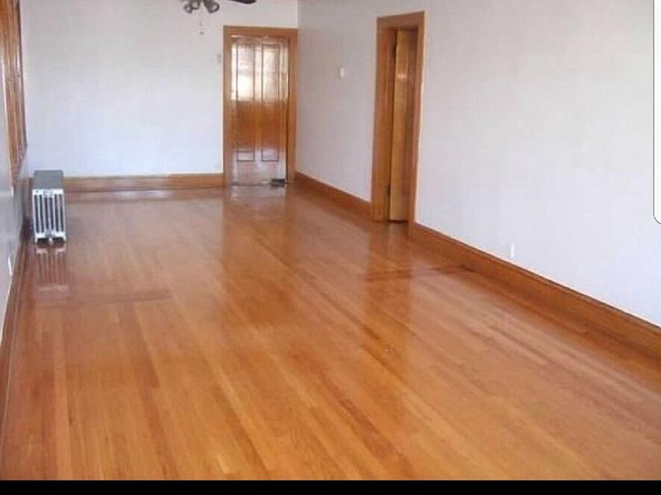 1st image of 900 Dunlop Ave APT 2