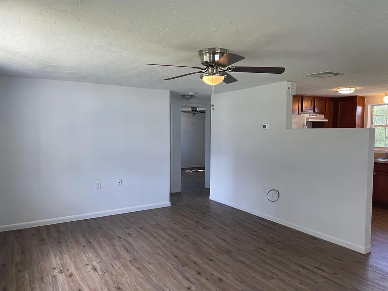 56 S Monroe St — Photo 13