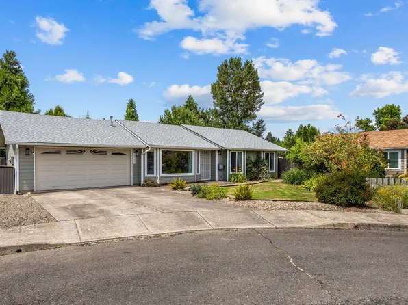 4705 Canyon Ct NE, Salem, OR 97305