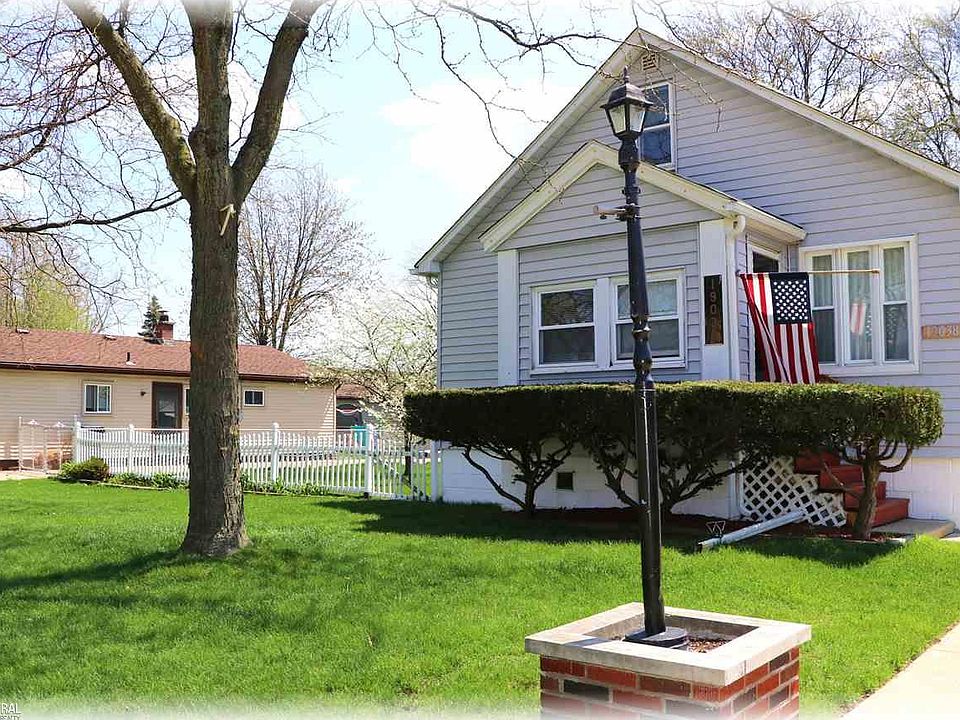 1st image of 19038 Minnesota St