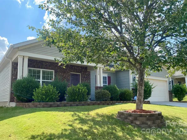 1228 Tranquil Falls Ln, Matthews, NC 28104