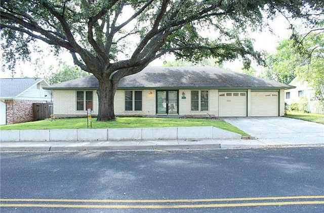 1st image of 1911 Greenbrook Pkwy