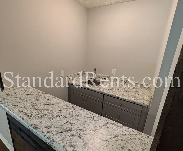 8121 Winewood Way — Photo 11