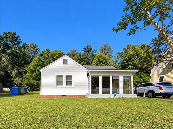 312 Hawthorne Rd, Fayetteville, NC 28301