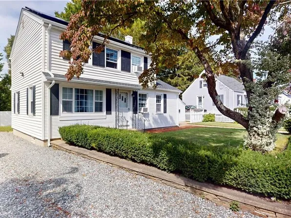 65 Border St, West Warwick, RI 02893