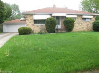 5677 Carlton Dr, Bedford Heights, OH