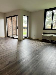 1181 Edgcumbe Rd APT 103, Saint Paul, MN, 55105