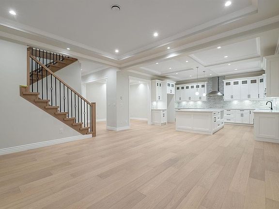 3rd image of 1342 Francis Cres