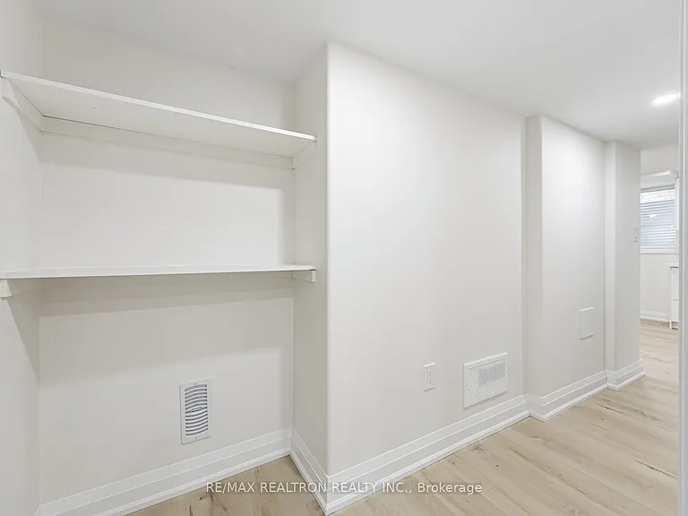 91 McRoberts Cres — Photo 29