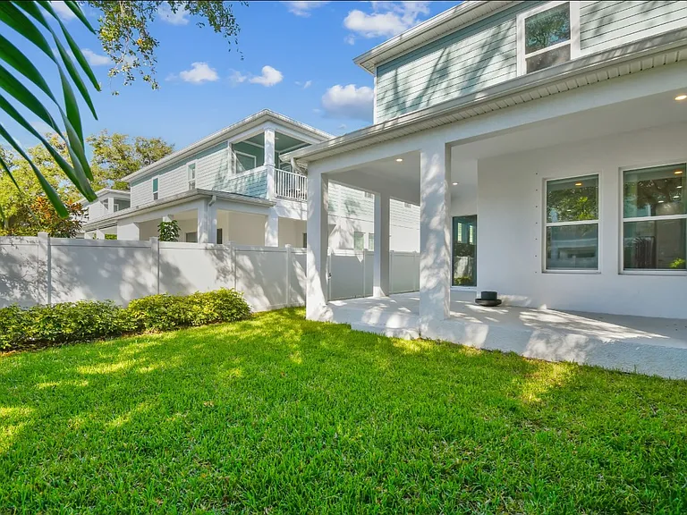 3814 W De Leon St #2 — Photo 33