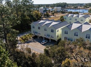 709 SE 3rd St #D, Carrabelle, FL 32322