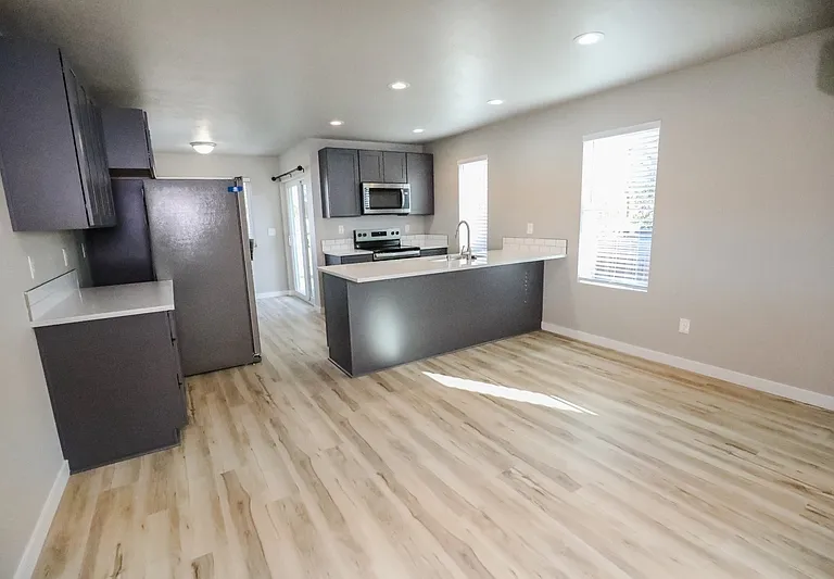 3001 E 36th Ave #1 — Photo 3