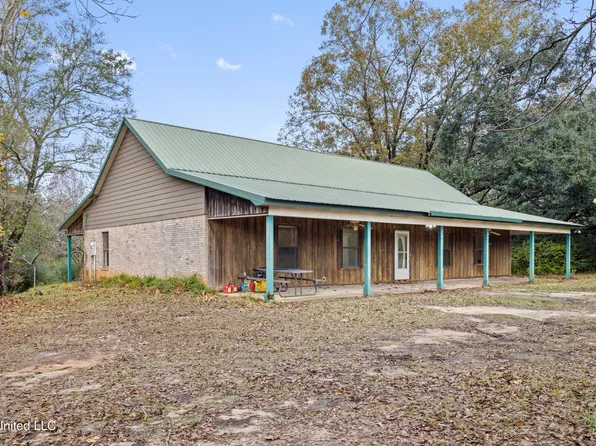 13428 Byrnes Dr, Saucier, MS 39574