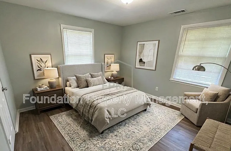 672 Carpenter St — Photo 12