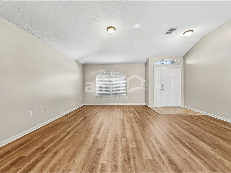 7244 Angela Dr — Photo 8