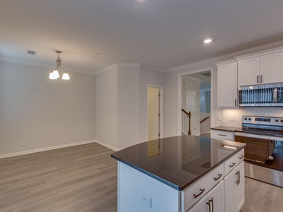 5th image of 2100 Branford Pl APT 321